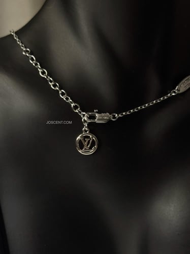 قلادة إل في فضي فصوص زيركون