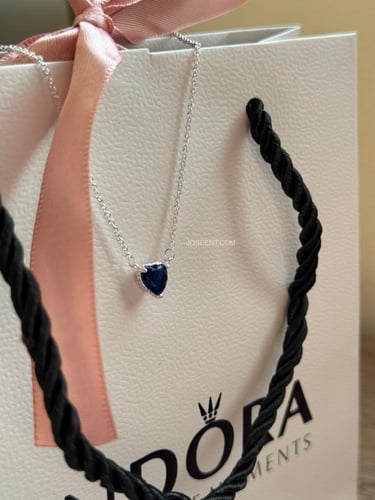 قلب المحيط سلسال باندورا أزرق