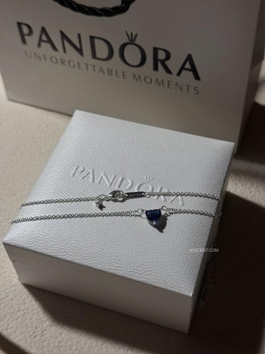 قلب المحيط سلسال باندورا أزرق