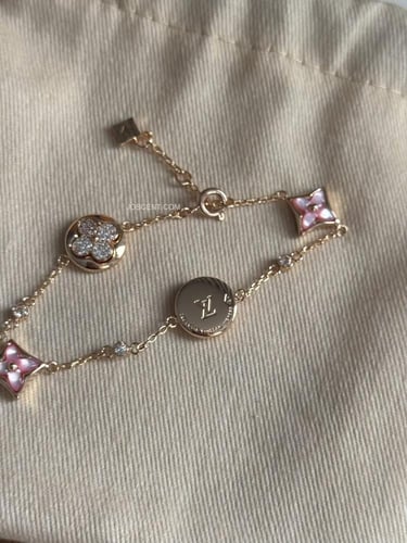 إسوارة إل في روز قولد الأكثر مبيعاً