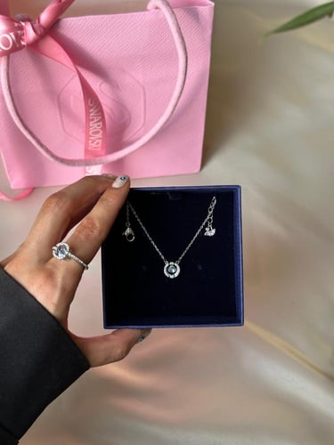 قلادة Sparkling سواروفسكي