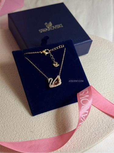 سلسال البجعه الراقصه سواروفسكي