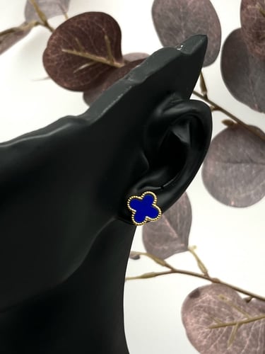 سلسال مع حلق فان كليف ازرق