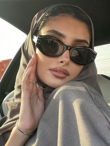 نظارة كريستين ديور الأكثر مبيعاً