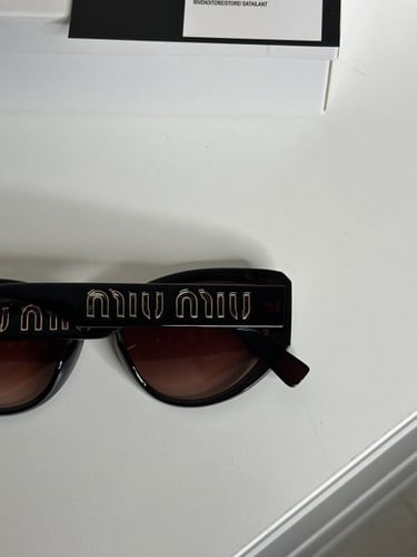 نظارة ميو ميو