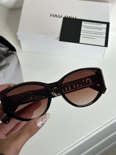 نظارة ميو ميو