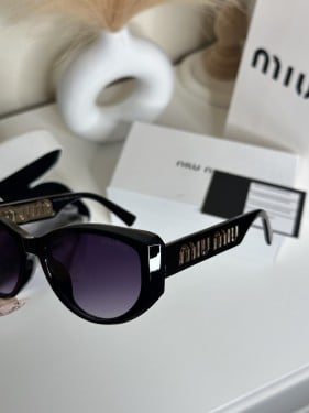 نظارة ميو ميو