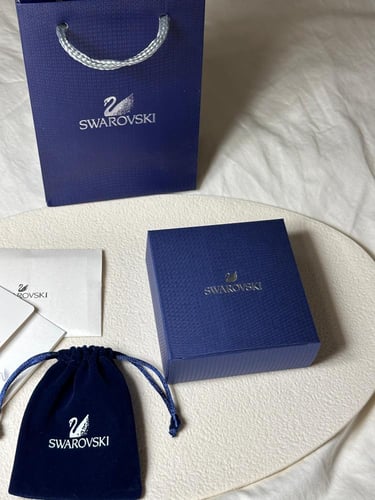 ملحقات SWAROVSKI الهاي كواليتي