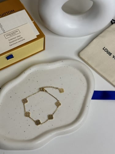 إسوارة لويس فيتون