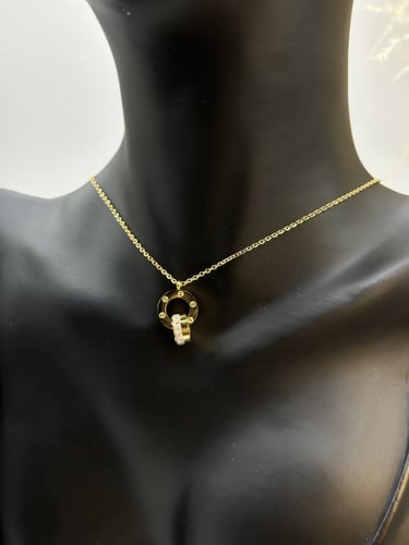 سلسال مع حلق كارتييه