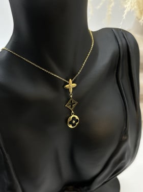 سلسال مع حلق لويس فيتون اسود