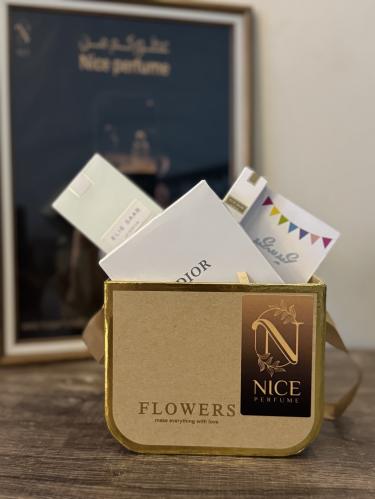 بوكس مع التنسيق حجم صغير