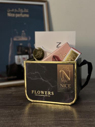 بوكس مع التنسيق حجم وسط