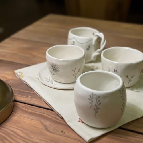 كوب طلب خاص مع صحن - ارسال التفاصيل عن طريق الانست...