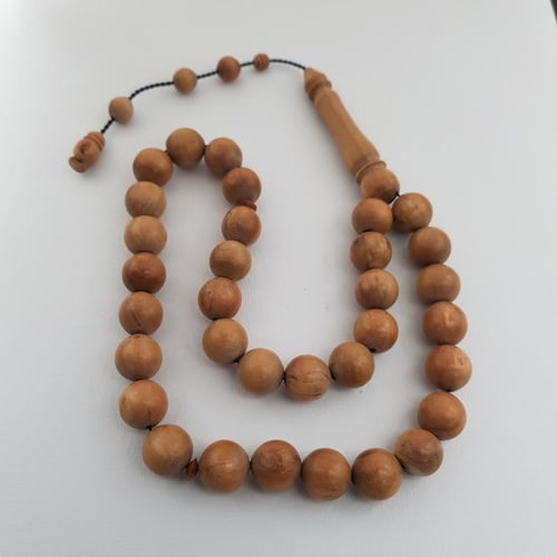 سبحة نادرة من اليسر الابيض الطبيعي