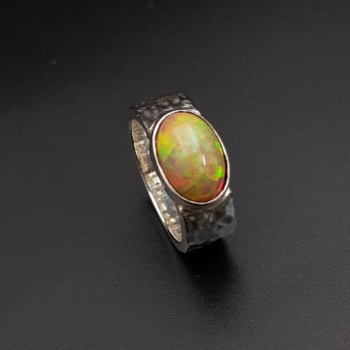 خاتم حجر الاوبال الطبيعي الاثيوبي فضة عيار 925