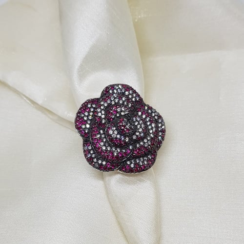 خاتم بأحجار الياقوت فضة 925