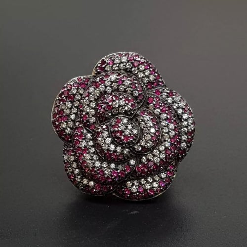 خاتم بأحجار الياقوت فضة 925