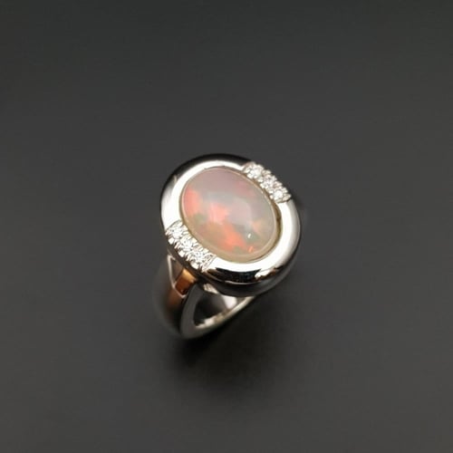 خاتم حجر الاوبال الطبيعي الاثيوبي فضة عيار 925