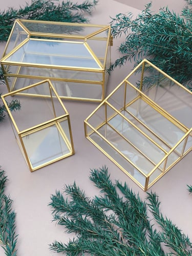 مقسم زجاجي مدرج