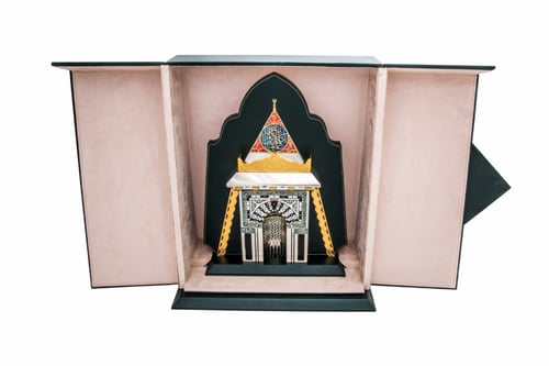 مجسم نسخة طبق الأصل من محراب الرسول محمد في المدين...