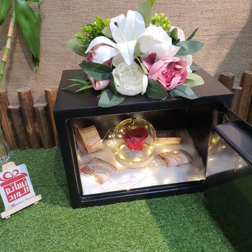 خزنة بالورد و الورد الدايم