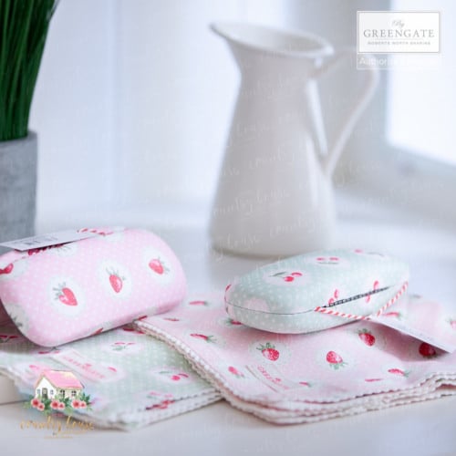 6939 حافظة نظارة من جرين جيت Cherry