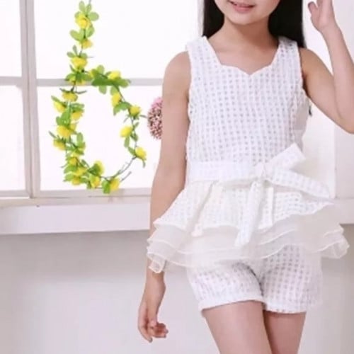 طقم شورت ابيض مع حزام خارجي