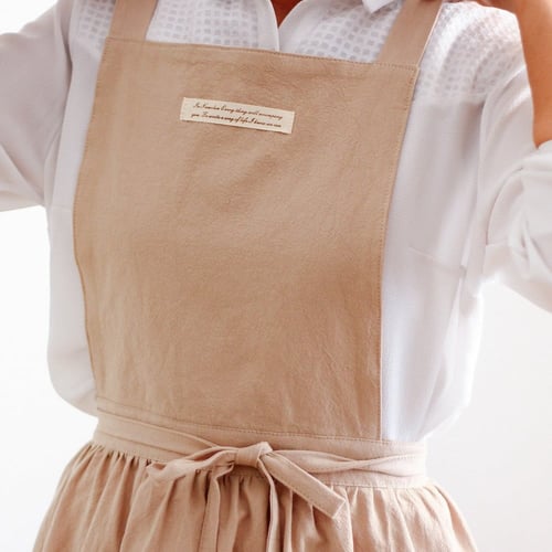 مريلة مطبخ بقصة فستان - لون بيج