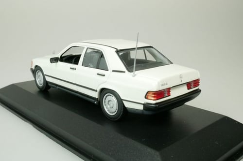 RARE Mercedes-Benz 190i 1984, white, 1:43 MaxiCham...