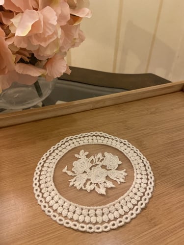 كوستر دانتيل بيج