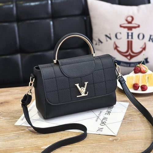 حقيبة يد نسائية من جلد فاخرة