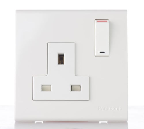 فيش 13 امبير بمفتاح باناسونيك تايلندي