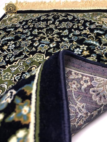 سجادة الروضة الفاخرة (كحلي) سميكة