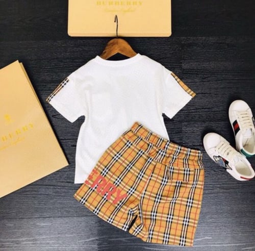 بدلة بربري ولادي وبناتي قطعتين تي شيرت+شورت