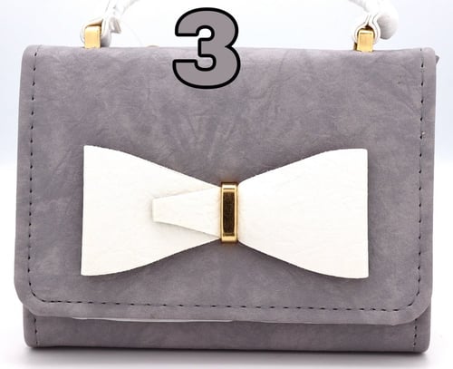 حقيبة الفيونكه ناعمة وانيقه تناسب طفلتك