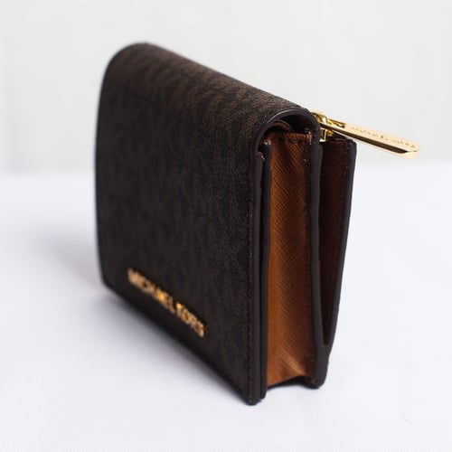 محفظة. مايكل كورس