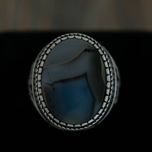 خاتم رجالي من الفضة والعقيق اليماني