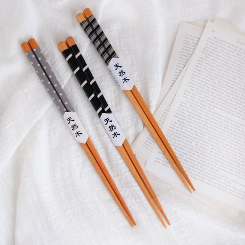 أعواد أكل آسيوية