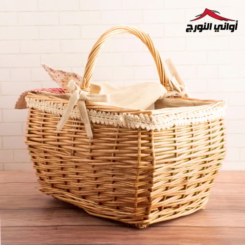 سلة خيزران مع غطاء قماش