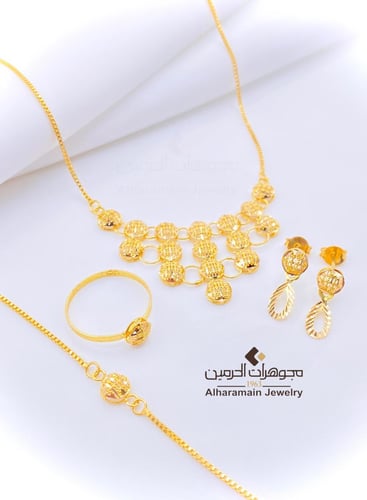 طقم ذهب عيار 21