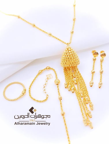 طقم ذهب عيار 21