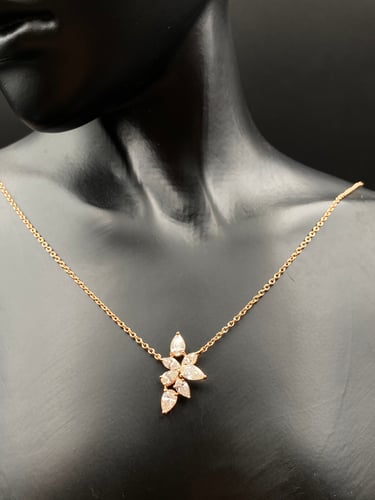 عقد الماس