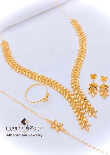 طقم ذهب عيار 21