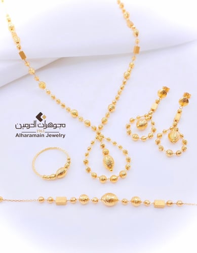 طقم ذهب عيار 21