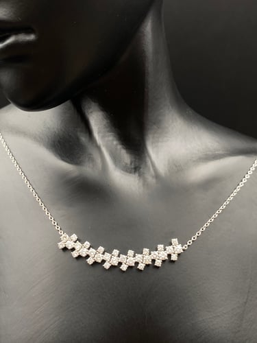 عقد الماس