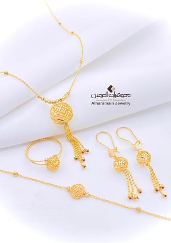 طقم ذهب عيار 21