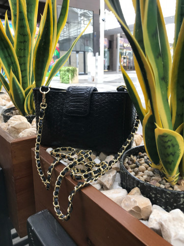 كروس بودي اسود bag 37