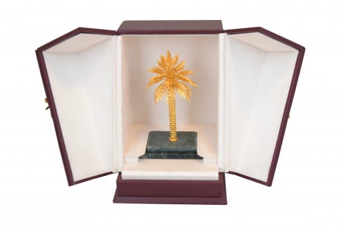 مجسم نخلة ذهبية حجم صغير 18 سم