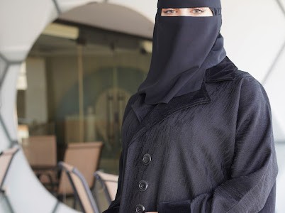 عبايه كاتي بيري الشتويه /01 + طرحه + نقاب